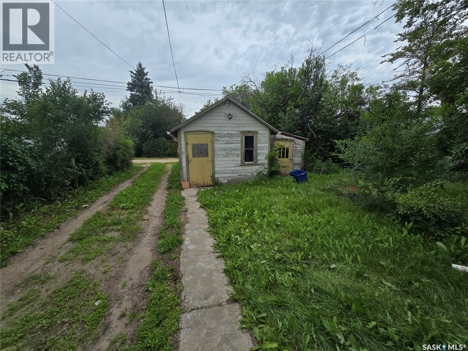 313 3RD AVENUE S - 4
