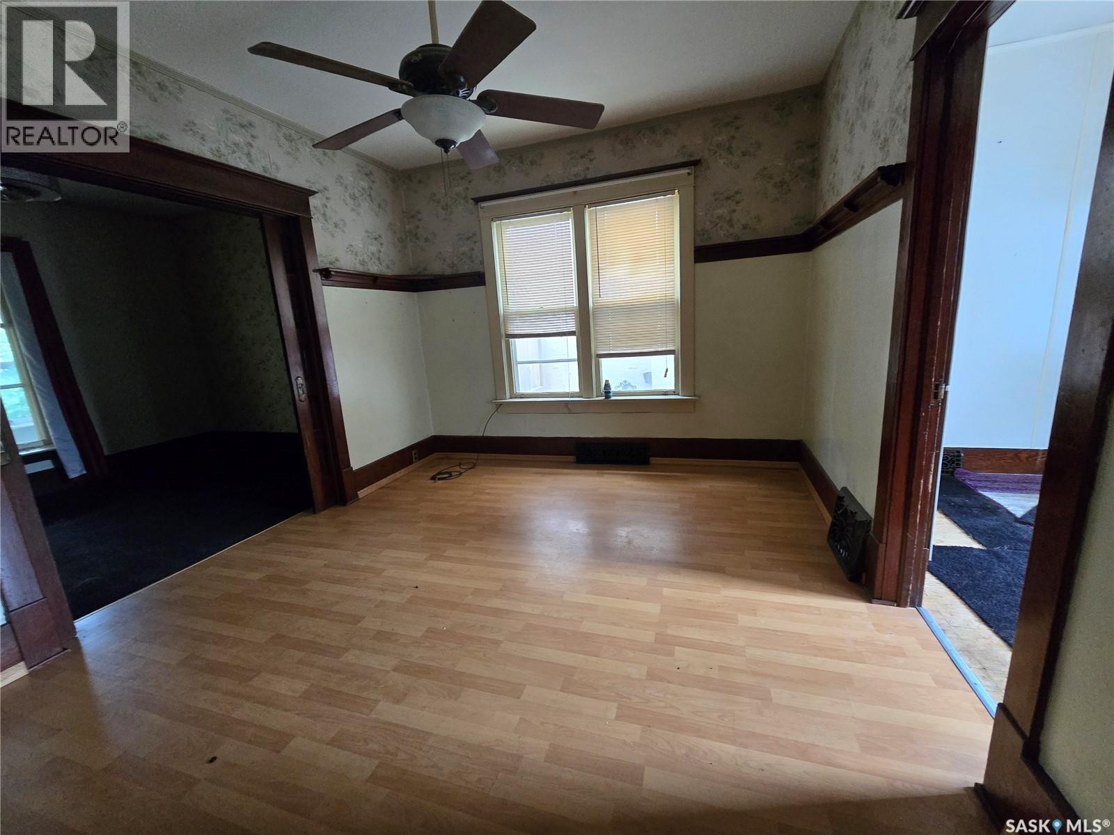 313 3RD AVENUE S - 6