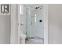 2412 Dundas Street, Vancouver, BC V5K1P6 Photo 11