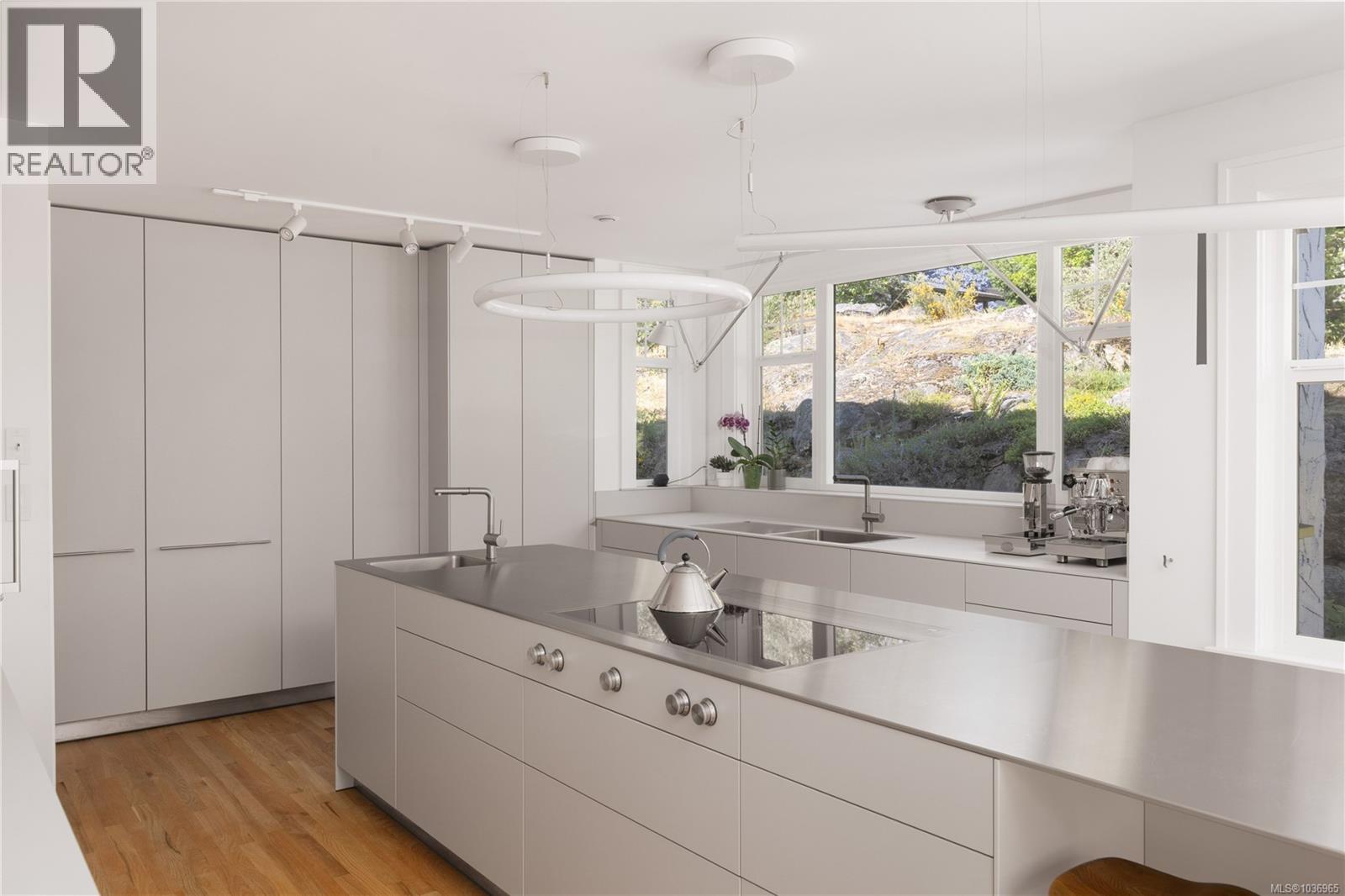 2880 Sea View Rd - 32