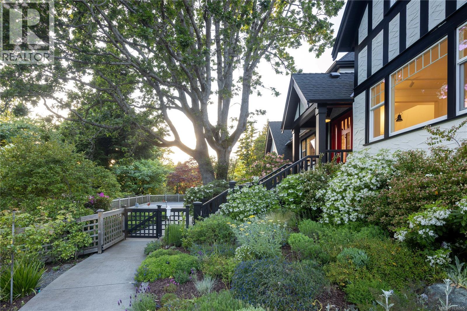 2880 Sea View Rd - 7