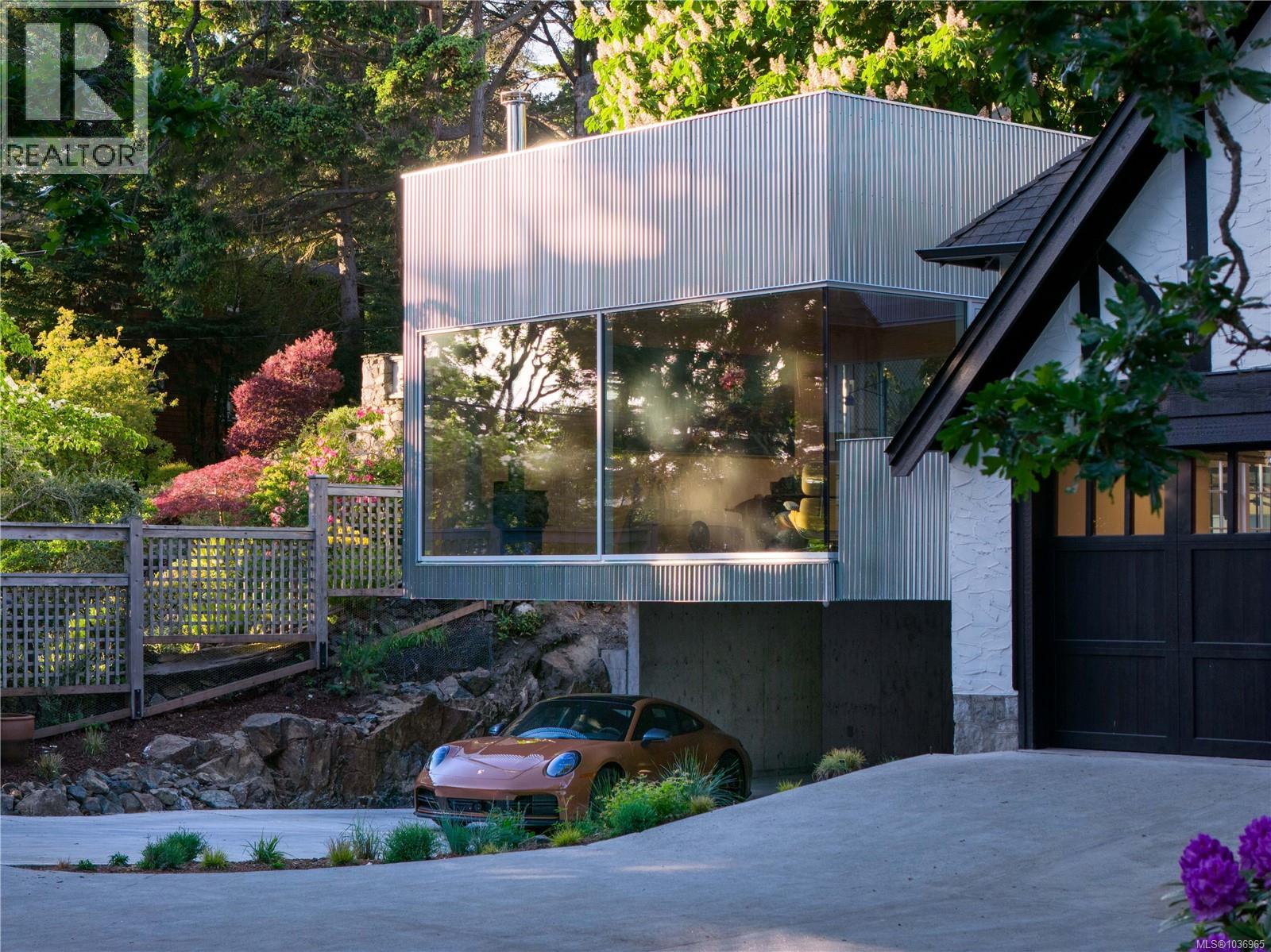 2880 Sea View Rd - 3