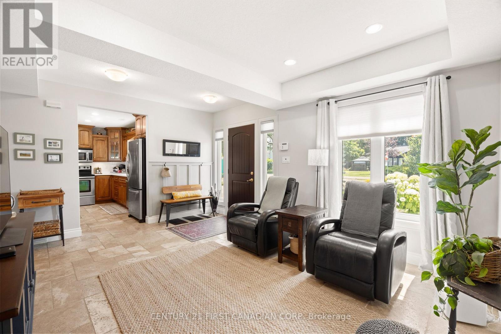 71257 ELIZABETH STREET - 11