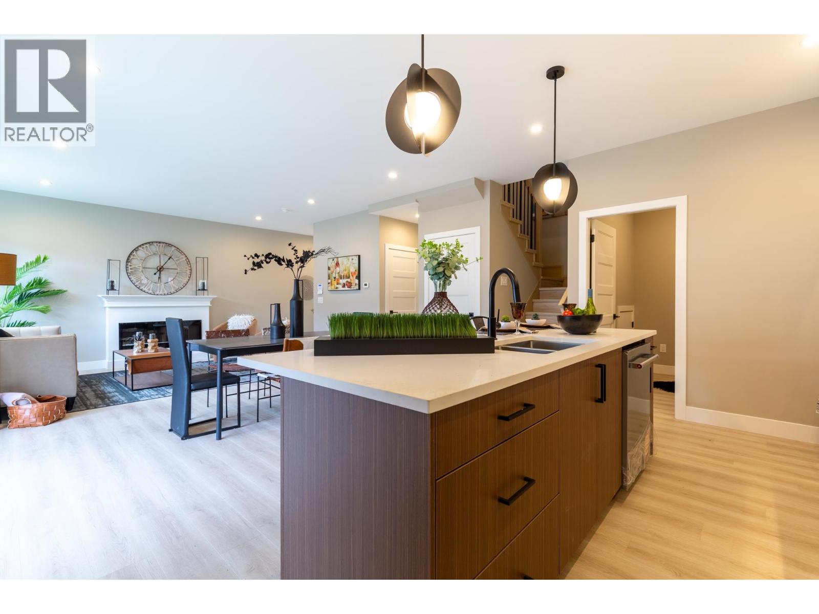 103 1211 THOMAS AVENUE, Coquitlam