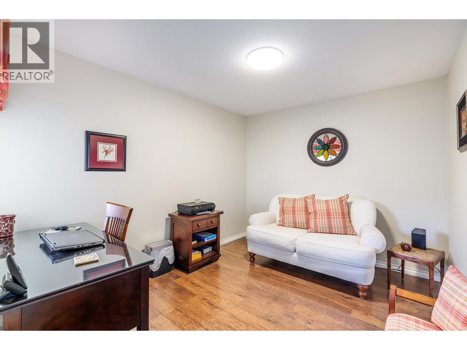#39 1874 Parkview Crescent - 13