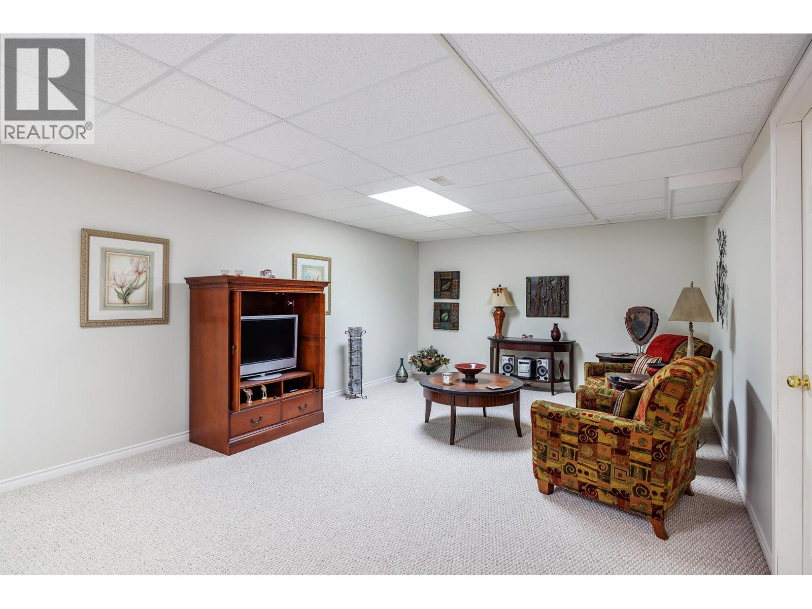 #39 1874 Parkview Crescent - 15