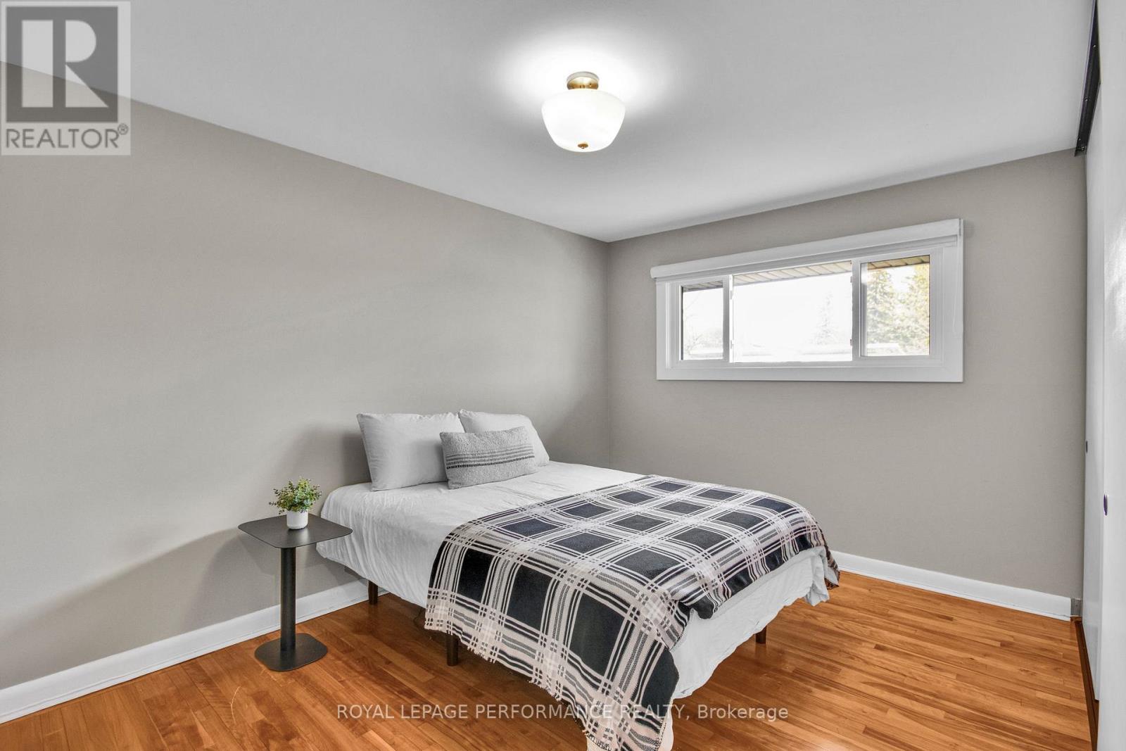 1321 RUSTIC DRIVE - 12
