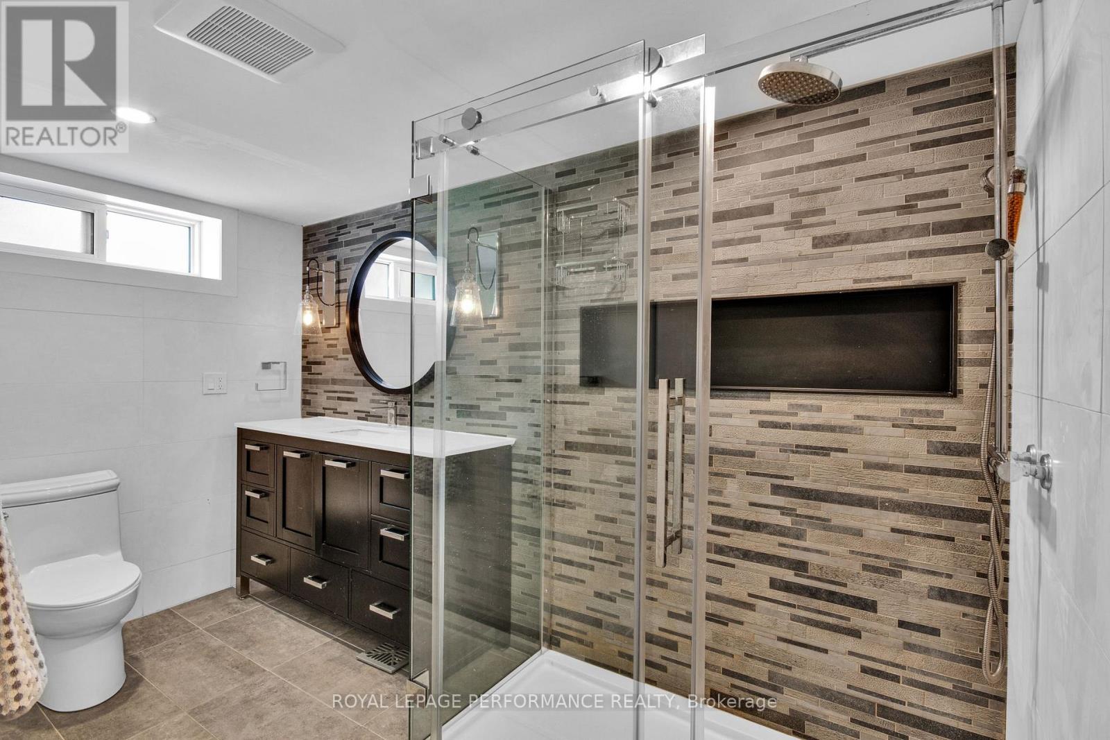 1321 RUSTIC DRIVE - 15
