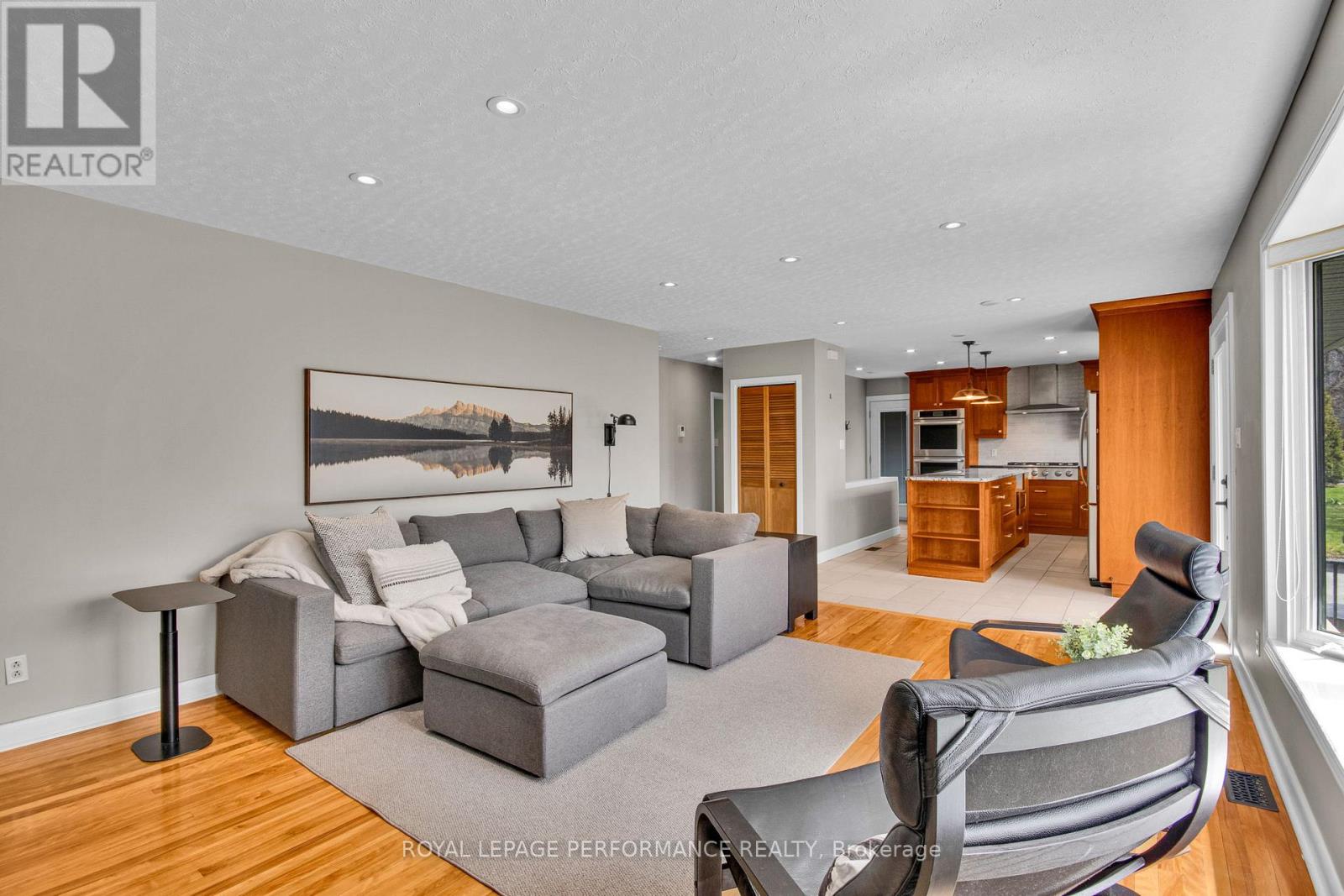1321 RUSTIC DRIVE - 4