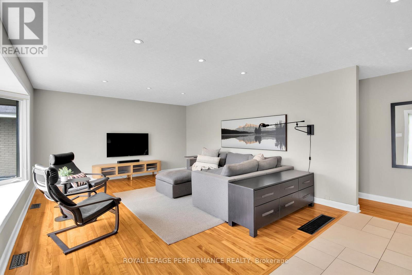 1321 RUSTIC DRIVE - 5