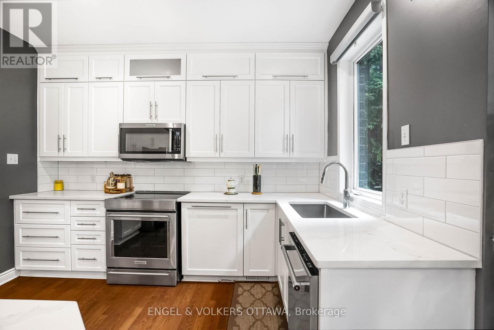 8 GLENRILL PLACE - 18