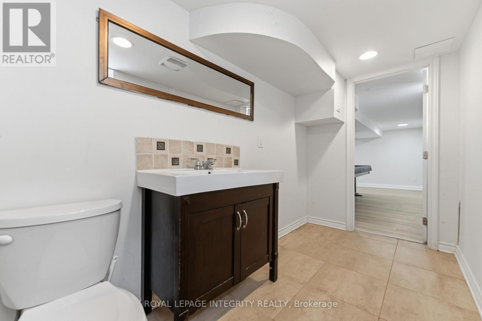 1873 FAIRBANKS AVENUE, Ottawa. Luxury613. By Peter Sagos - Image 27