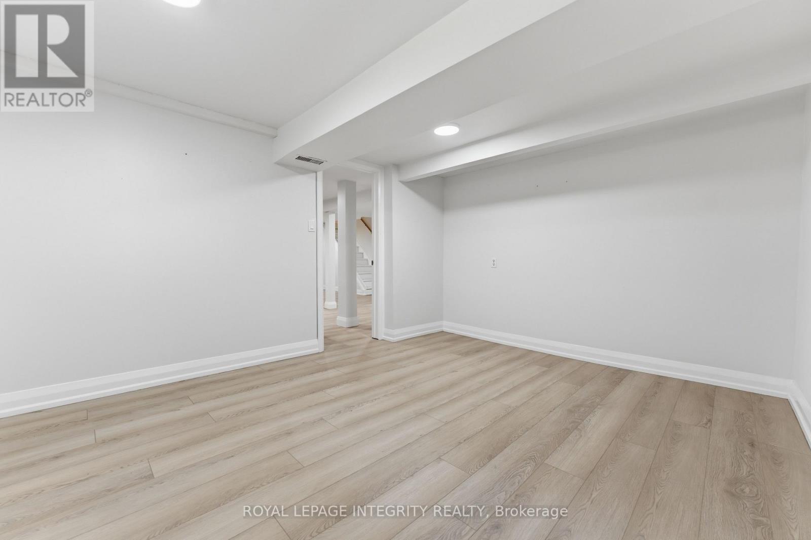 1873 FAIRBANKS AVENUE, Ottawa. Luxury613. By Peter Sagos - Image 28
