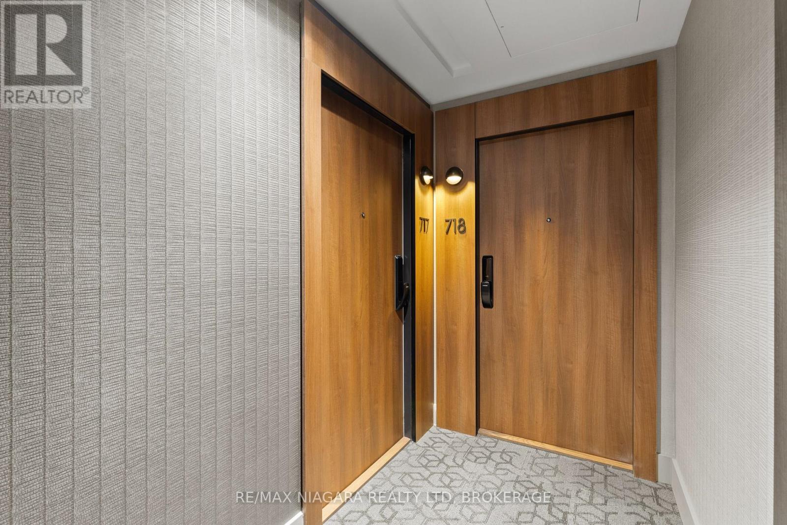 #717 21 PARK STREET E - Image 9