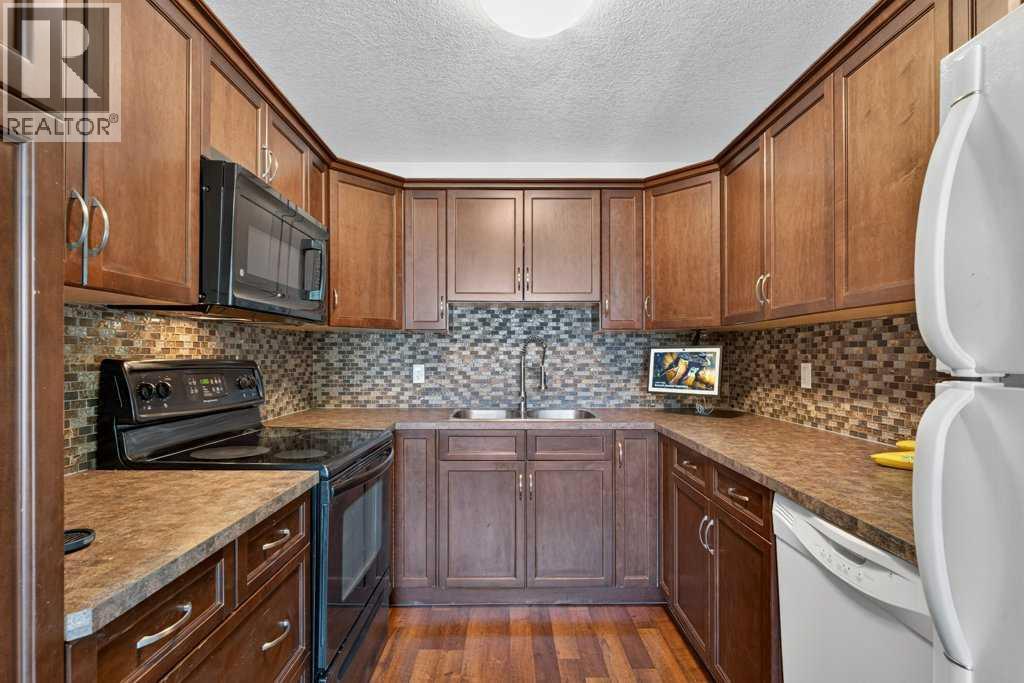 20 McKinley Road SE - 13
