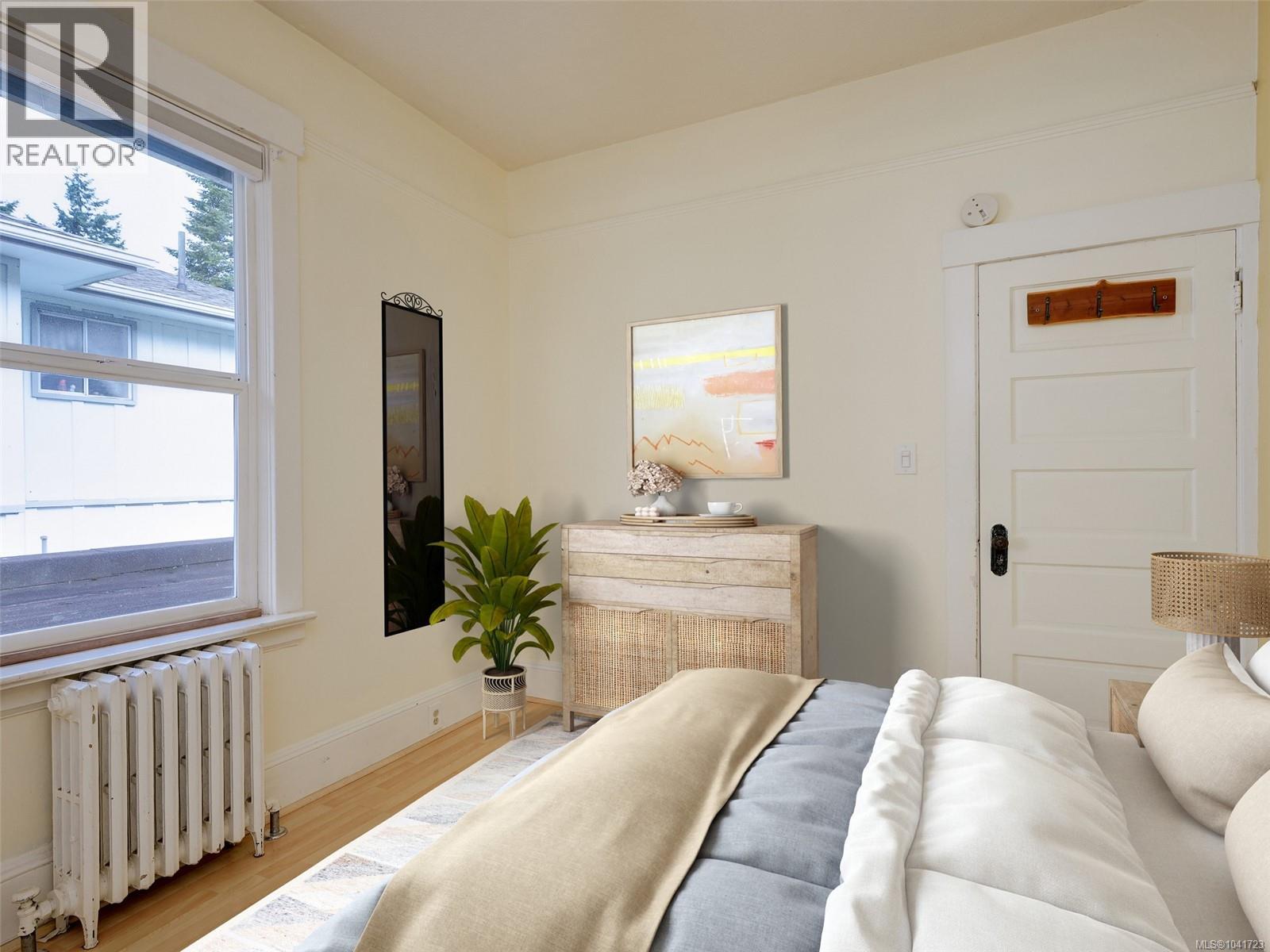 1344 Lang St, Victoria
