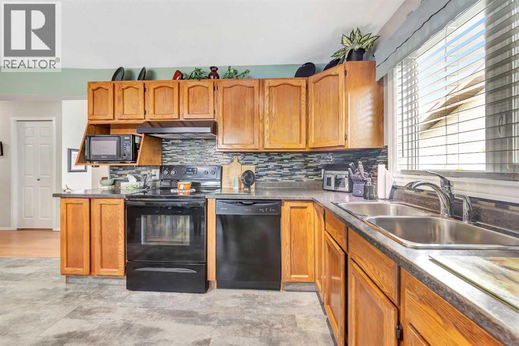 2307 52B Avenue - 15