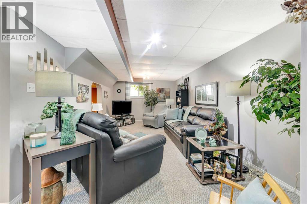 2307 52B Avenue - 25