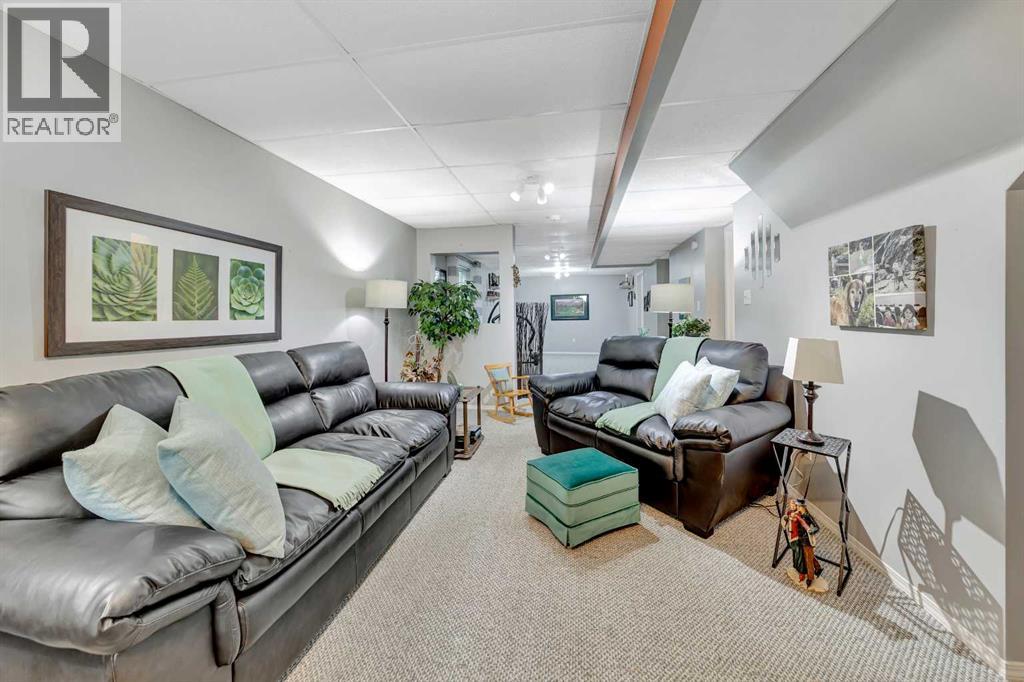 2307 52B Avenue - 29