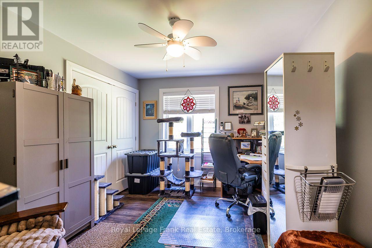 30 HODGSON DRIVE - 25