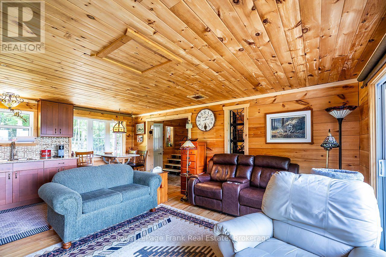1014 RIDING TRAIL - 10