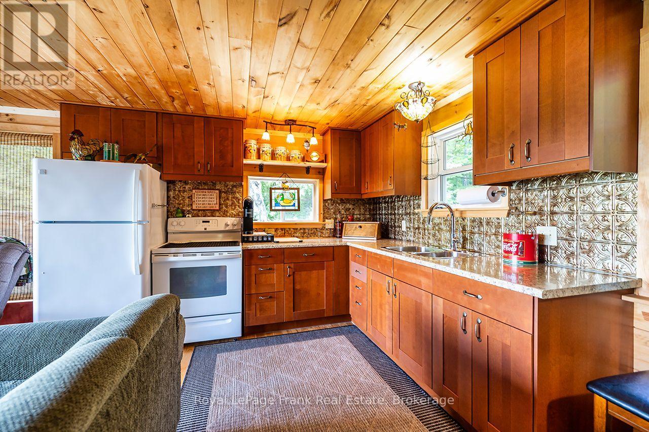 1014 RIDING TRAIL - 8