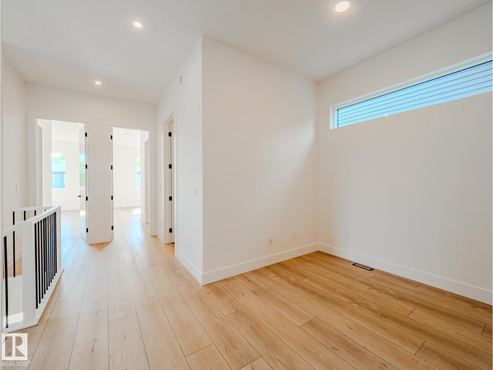 14315 98 AV NW NW - 27
