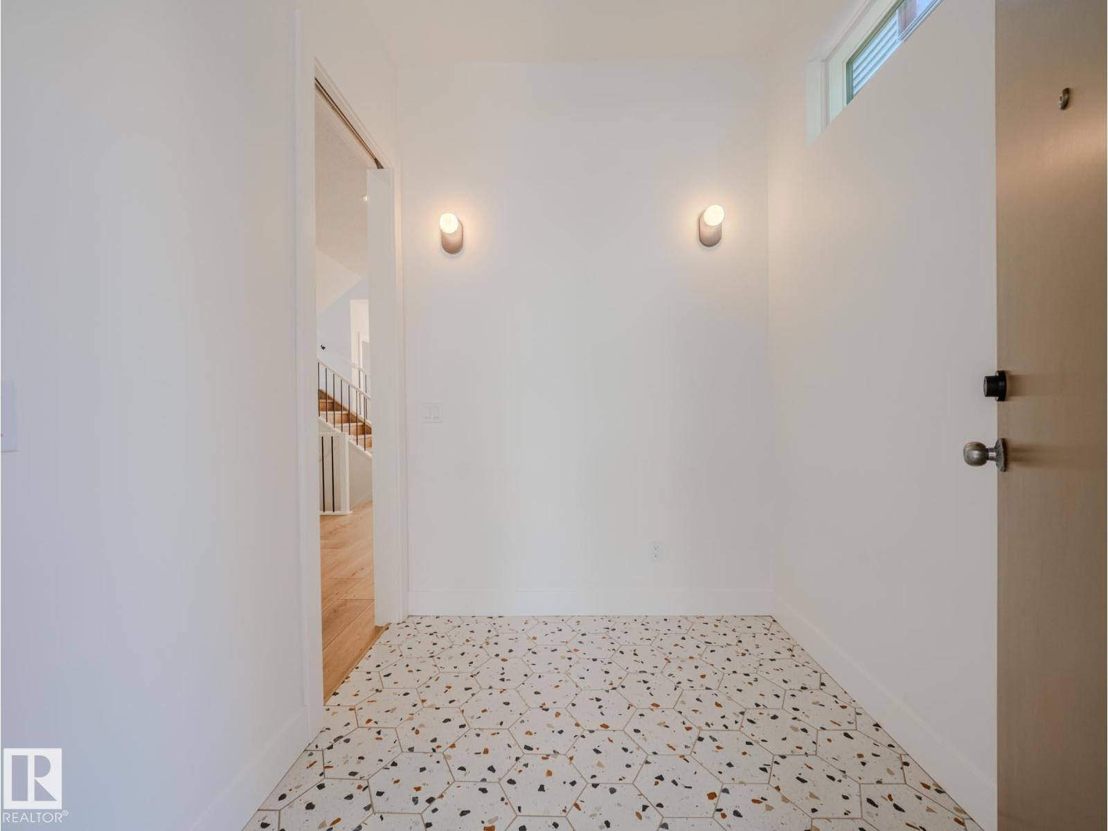 14315 98 AV NW NW - 4