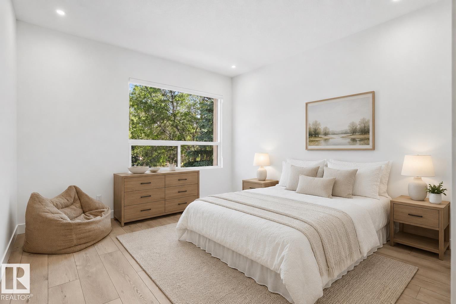 14315 98 AV NW NW - 28