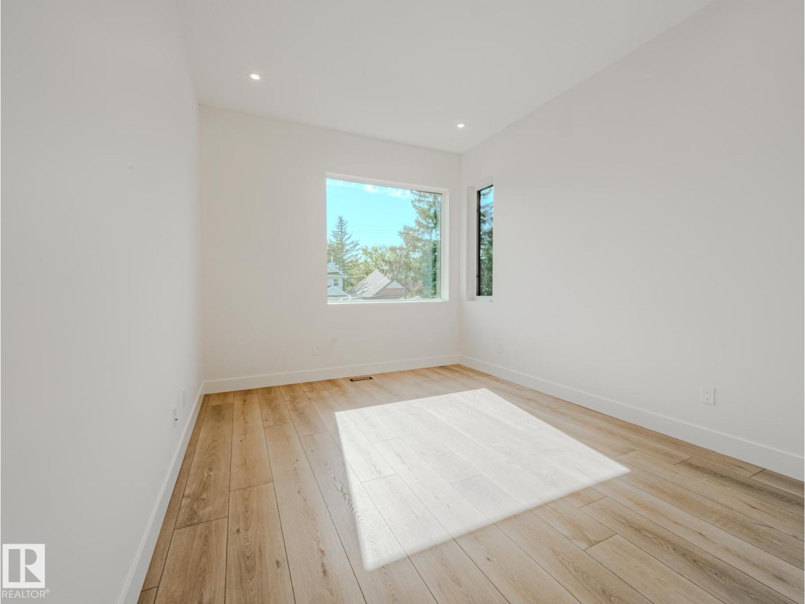 14315 98 AV NW NW - 40