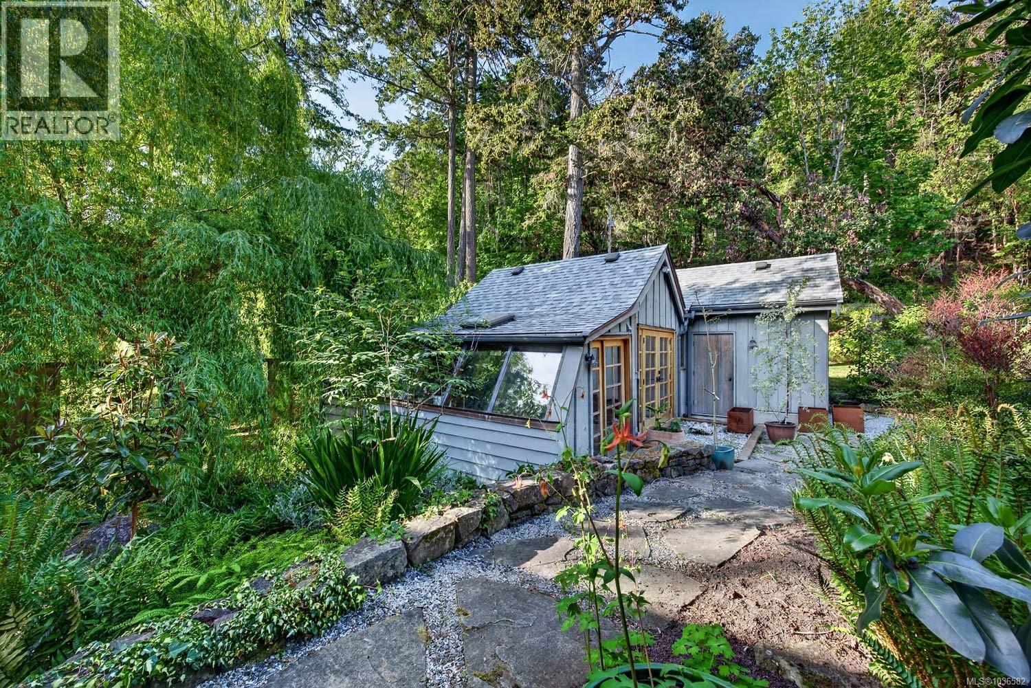 245 Mountain Park Dr - 44
