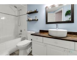 203 22015 48 Avenue, Langley, BC V3A8L3 Photo 16