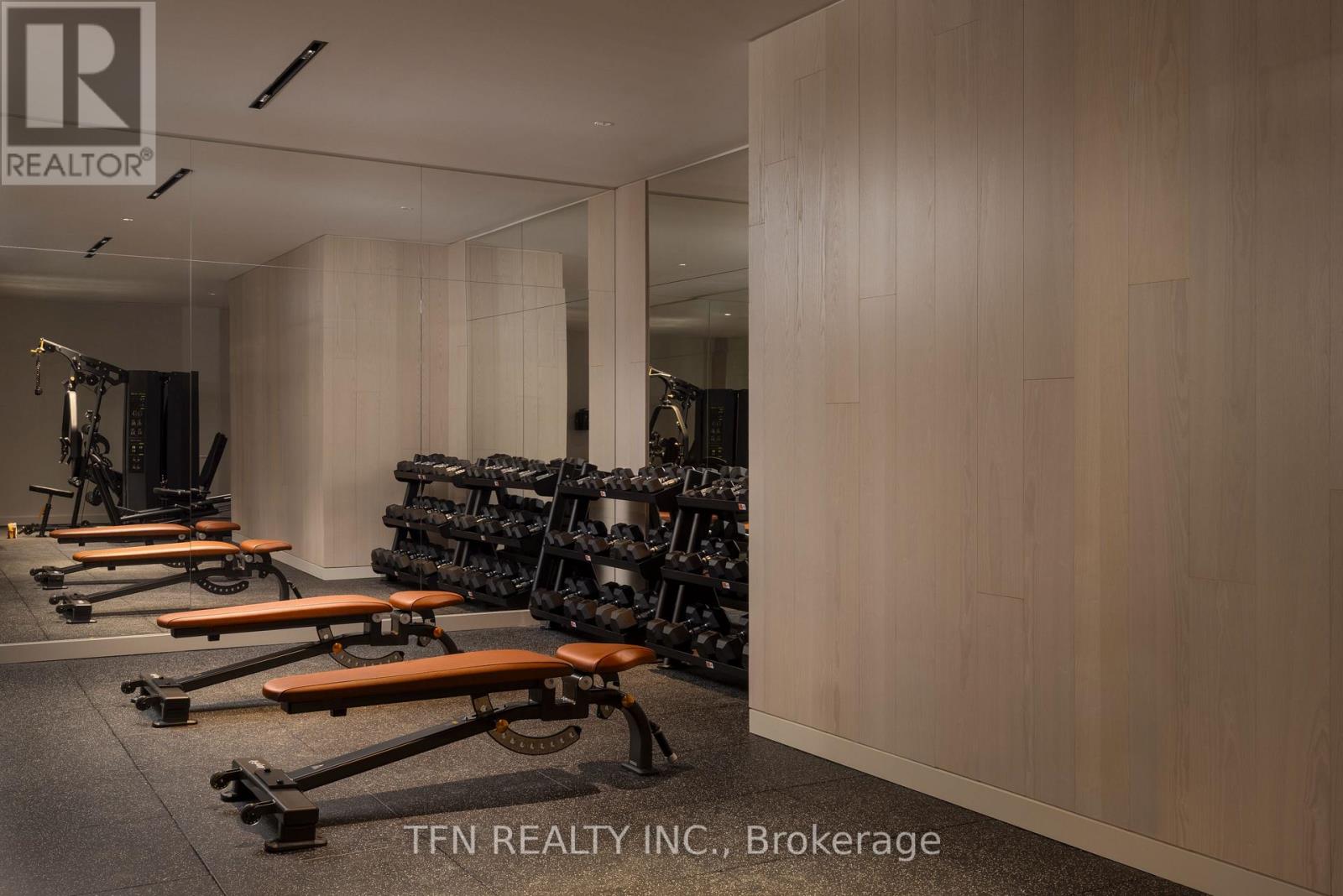 #2116 15 RICHARDSON STREET - 38