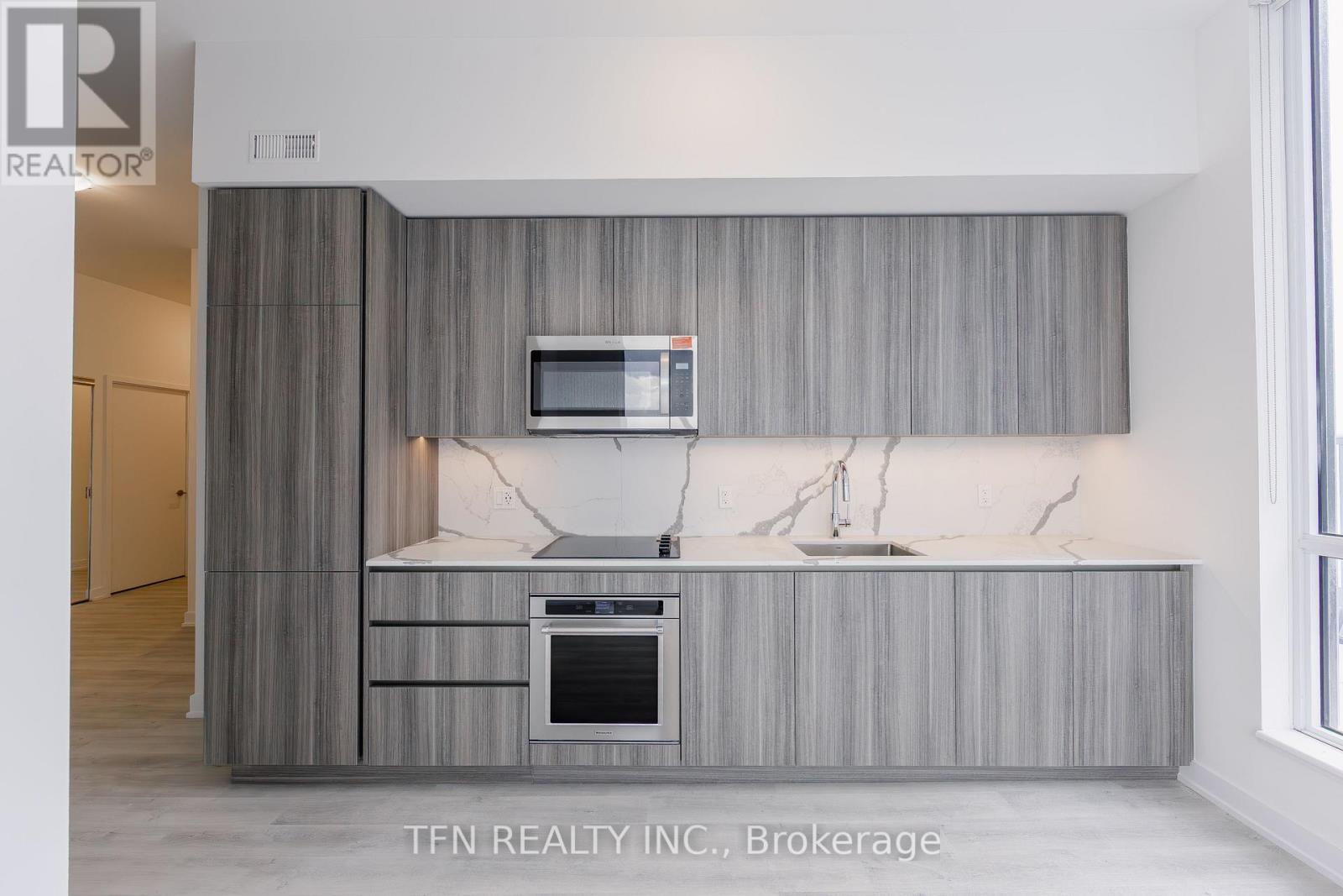 #2116 15 RICHARDSON STREET - 5