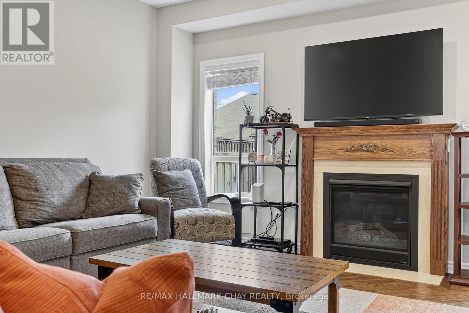 12 ORLEANS AVENUE - 16