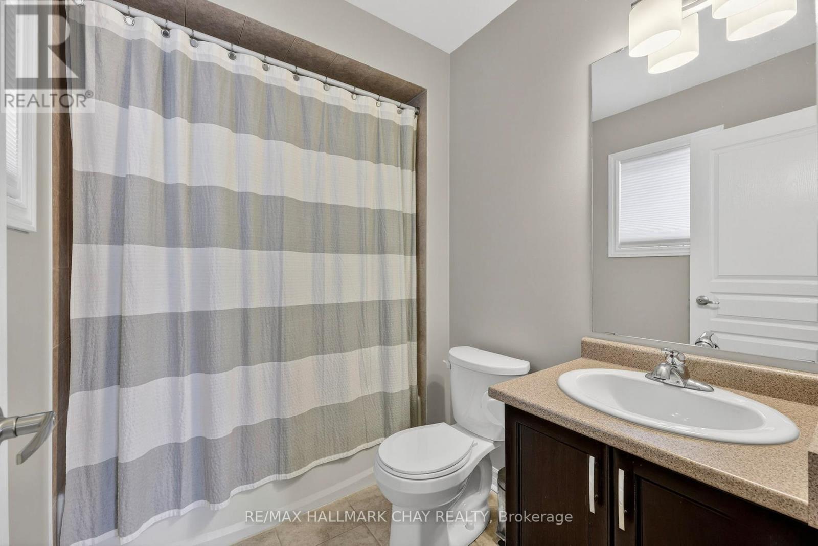 12 ORLEANS AVENUE - 28