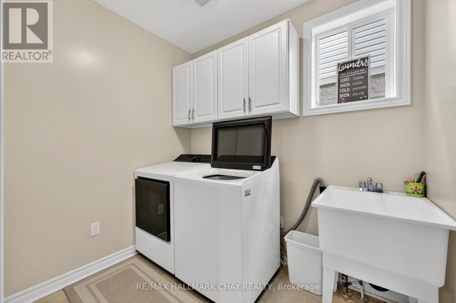 12 ORLEANS AVENUE - 33
