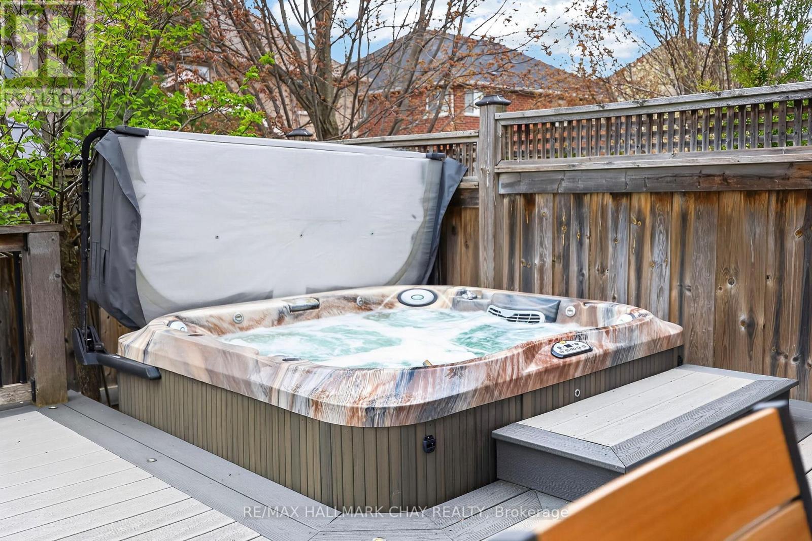 12 ORLEANS AVENUE - 39