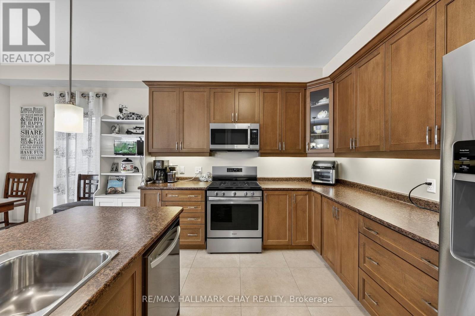 12 ORLEANS AVENUE - 8