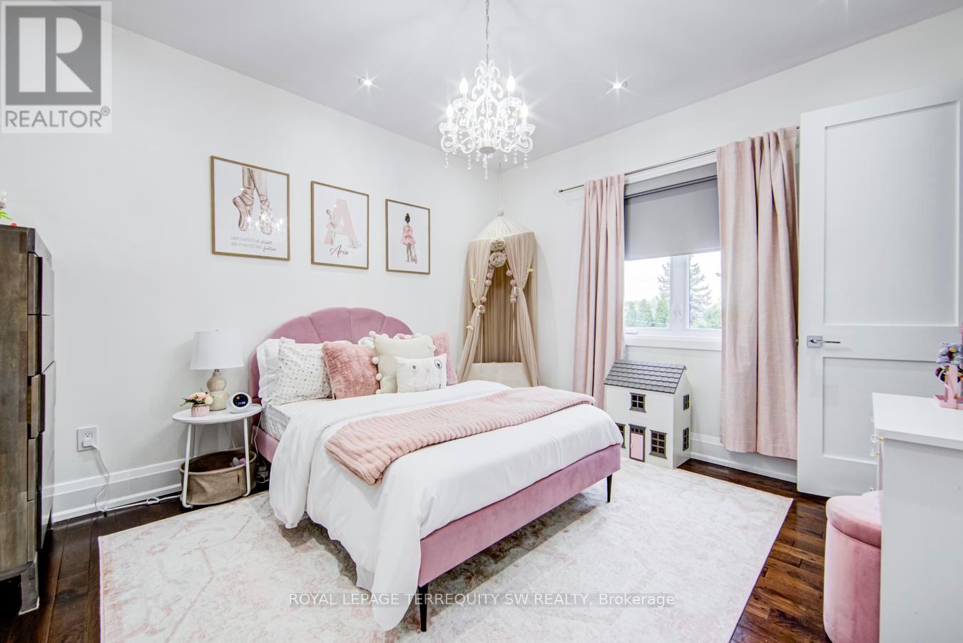 888 FOURTH STREET - 22