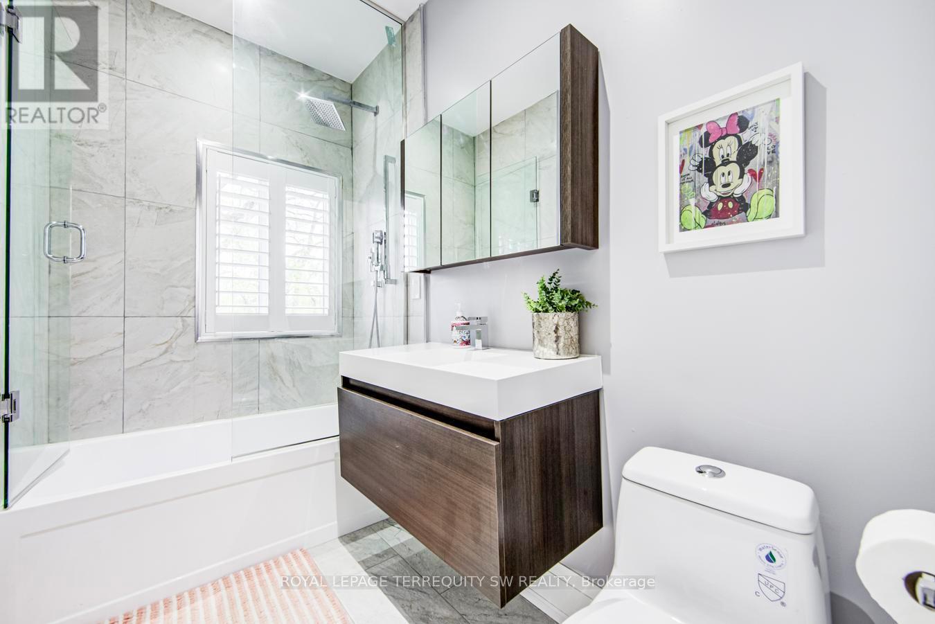 888 FOURTH STREET - 24