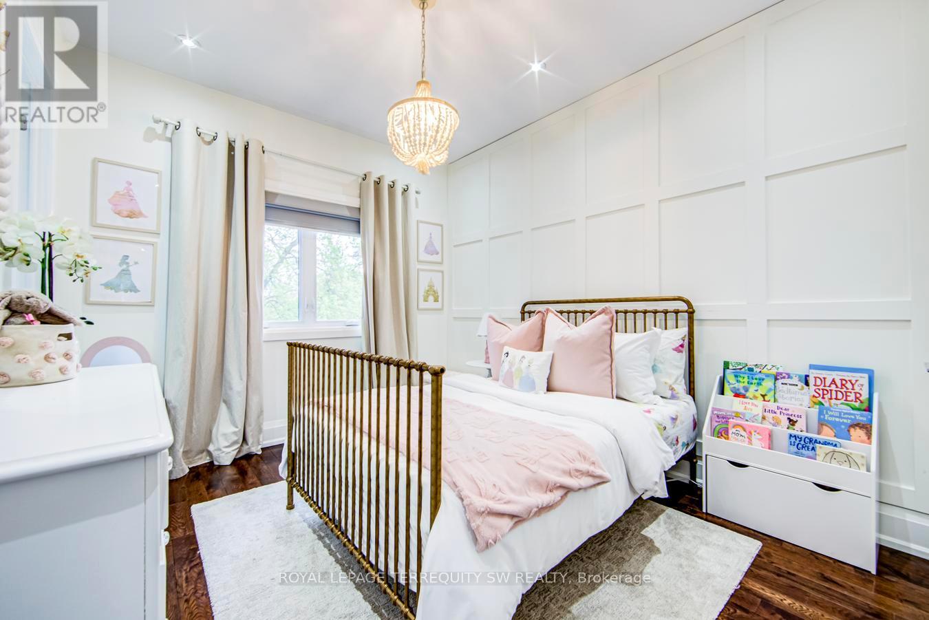 888 FOURTH STREET - 25