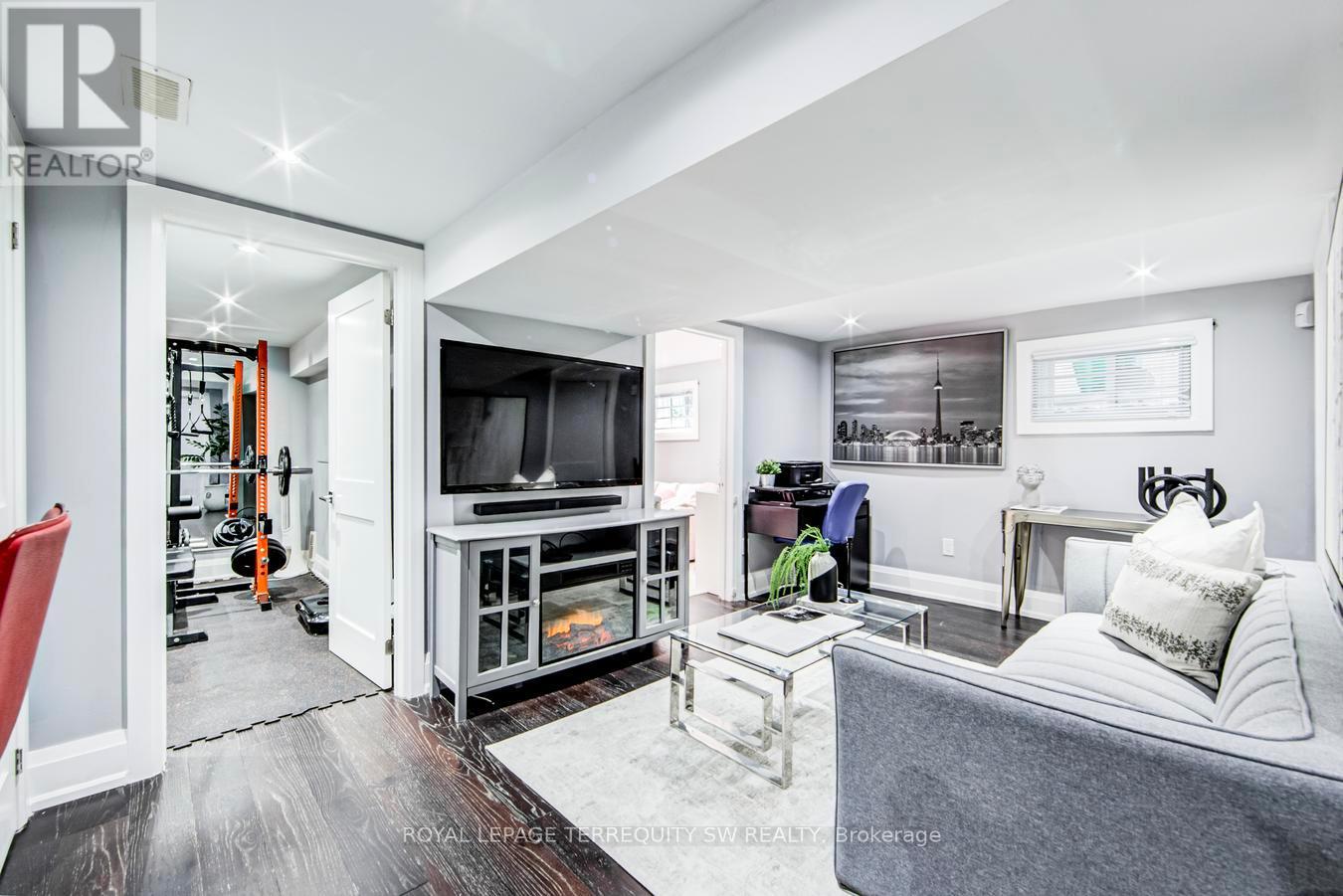 888 FOURTH STREET - 29