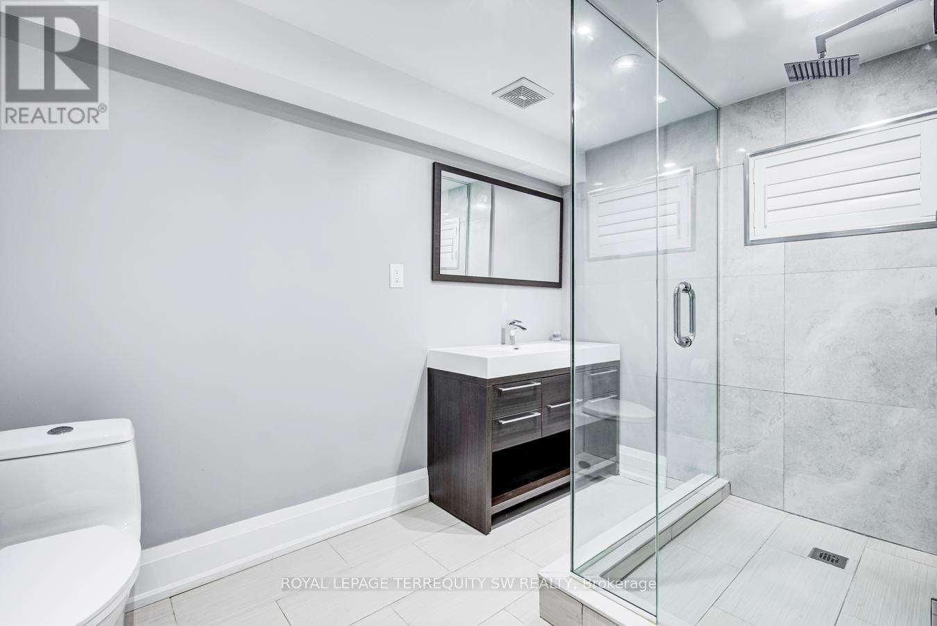 888 FOURTH STREET - 34