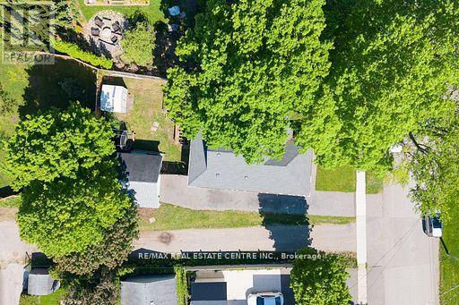 44 WILLOW STREET S - 27