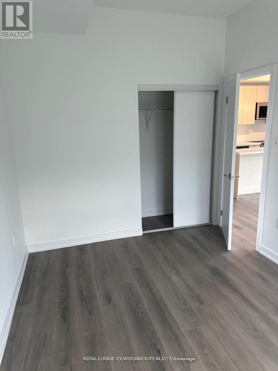 #313 2433 DUFFERIN STREET - 4