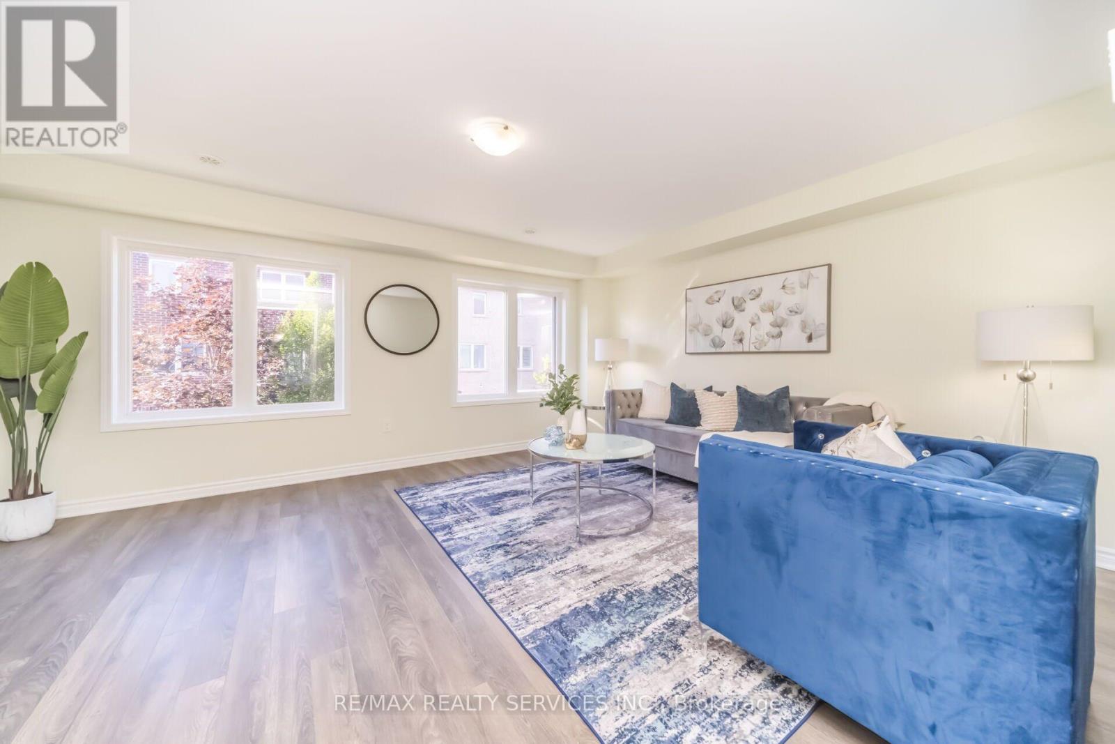 39 BAYCLIFFE CRESCENT - 18