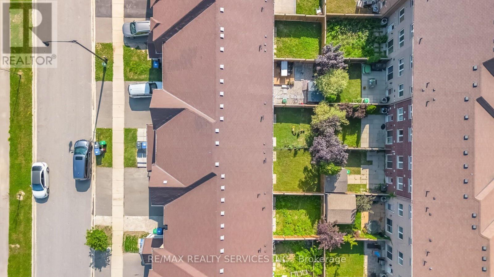 39 BAYCLIFFE CRESCENT - 45