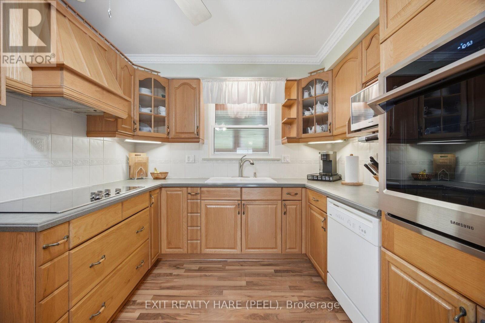 23 KIMBARK DRIVE - 15