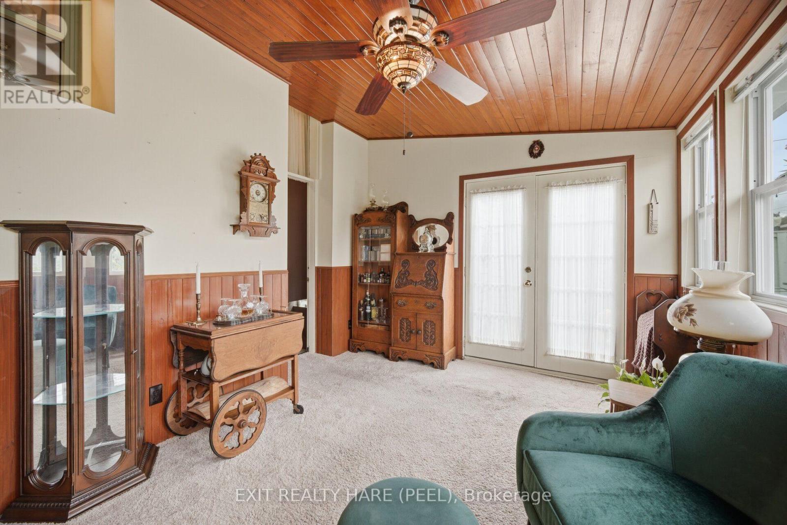 23 KIMBARK DRIVE - 31